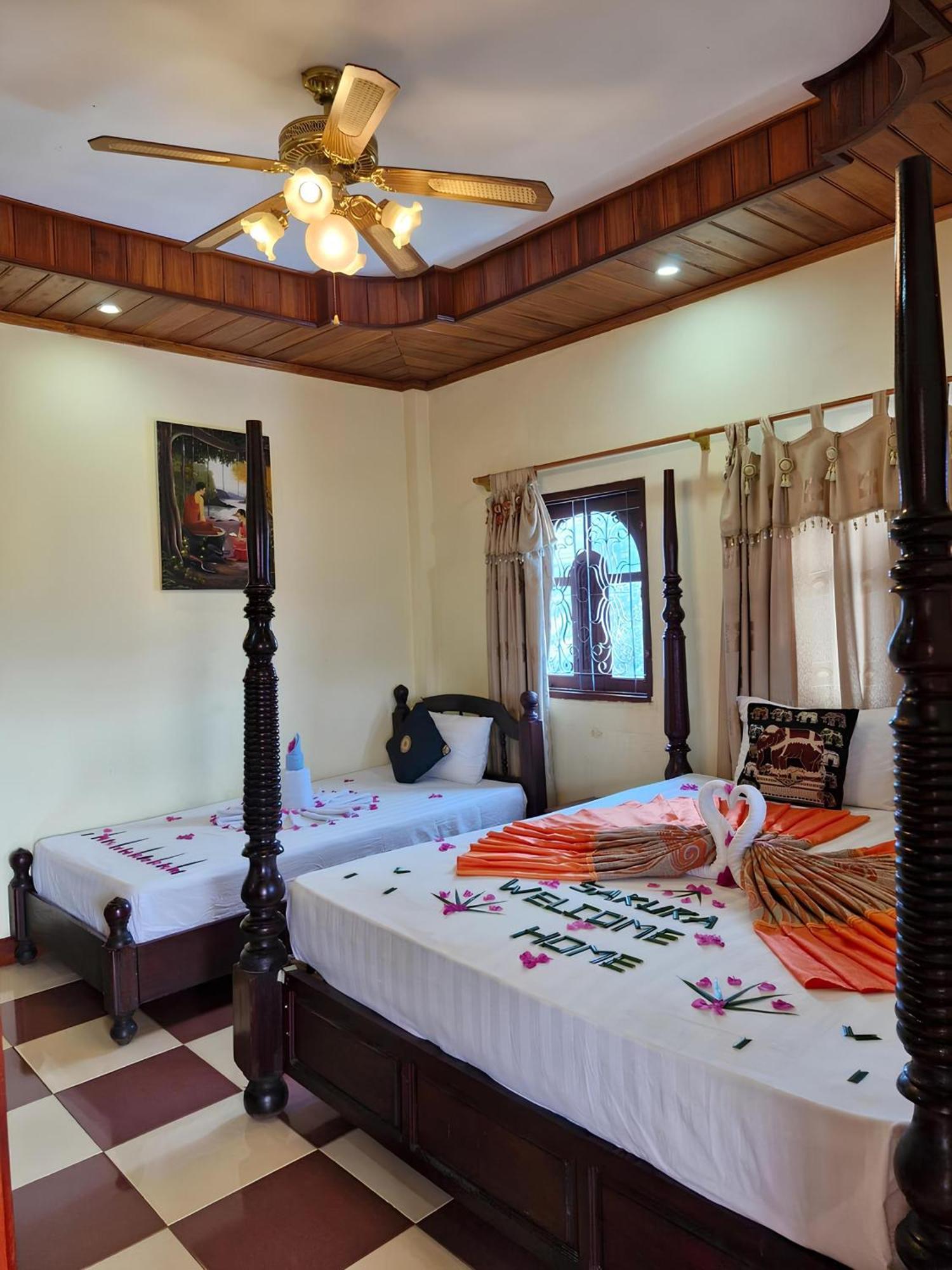 Hotel Sakura Wood House Luang Prabang Exterior foto