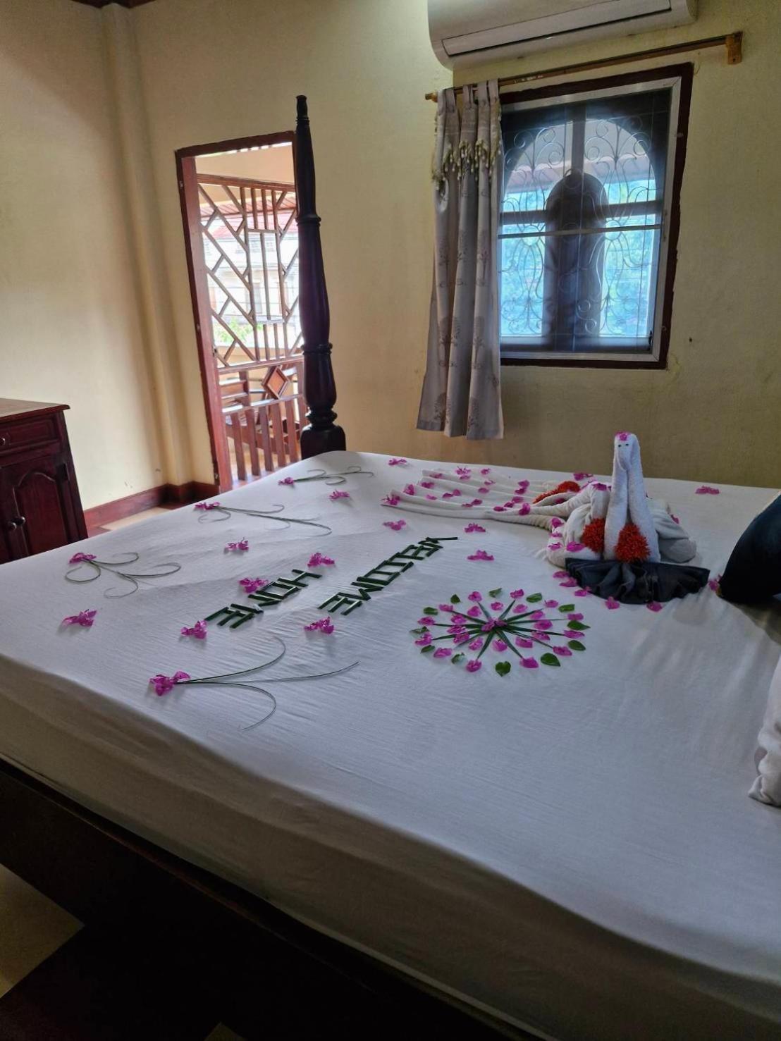 Hotel Sakura Wood House Luang Prabang Exterior foto
